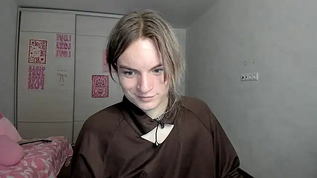 Snapshot of milliKira006 chatting on May 2026 07:24:02 AM milliKira006 online show from May 2026 07:24:02 AM