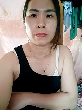 Snapshot of Bunby12 chatting on May 2026 03:35:01 AM Bunby12 online show from May 2026 03:35:01 AM
