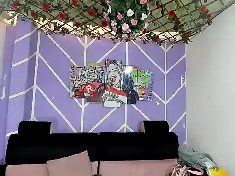 DAHNE HOT  online show from April 2026 07:48:01 PM