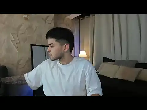 RONNY COLTON online show from April 2026 01:19:01 AM