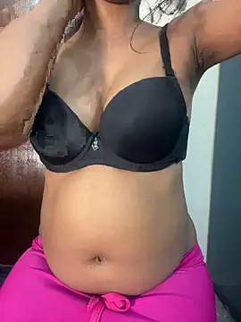 dark chocolety girl online show from April 2026 06:10:01 PM