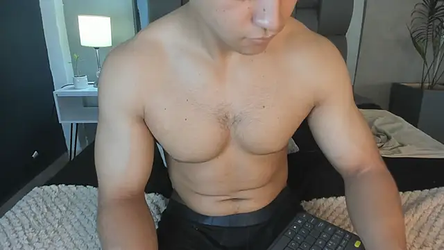 Snapshot of Charlie___Musk chatting on June 2026 02:33:01 PM Charlie Musk online show from June 2026 02:33:01 PM