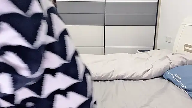 01knioka online show from April 2026 10:58:02 AM