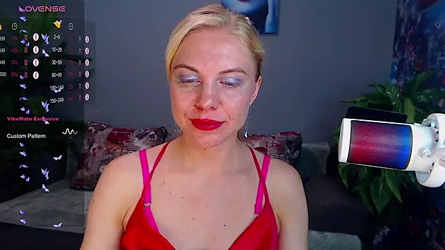 Snapshot of FromRussia chatting on June 2026 01:49:01 AM FromRussia online show from June 2026 01:49:01 AM