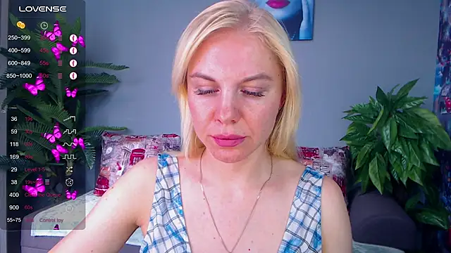 Snapshot of FromRussia chatting on July 2026 02:17:02 AM FromRussia online show from July 2026 02:17:02 AM