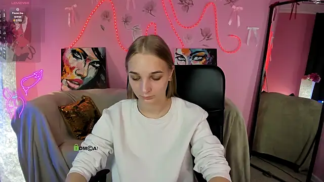 ollivia dream online show from May 2026 06:09:01 AM