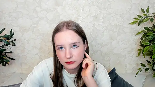 AyanaHocke online show from April 2026 01:06:02 PM