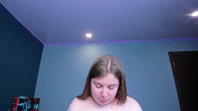 Boobsy girl online show from June 2026 03:28:02 PM
