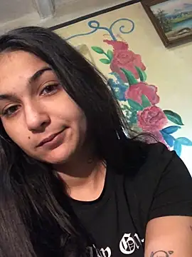 Snapshot of amira1348 chatting on May 2026 05:27:01 AM amira1348 online show from May 2026 05:27:01 AM