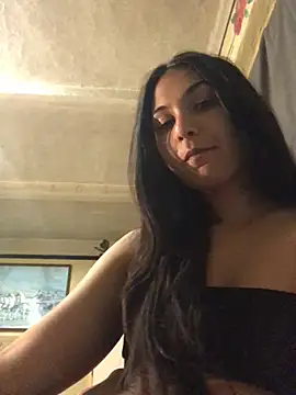 Snapshot of amira1348 chatting on May 2026 06:49:01 PM amira1348 online show from May 2026 06:49:01 PM