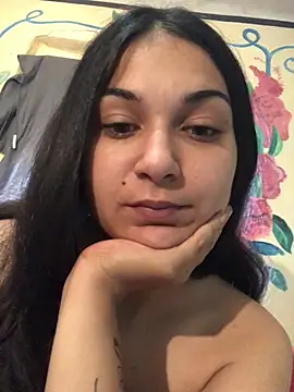 Snapshot of amira1348 chatting on June 2026 06:52:02 AM amira1348 online show from June 2026 06:52:02 AM