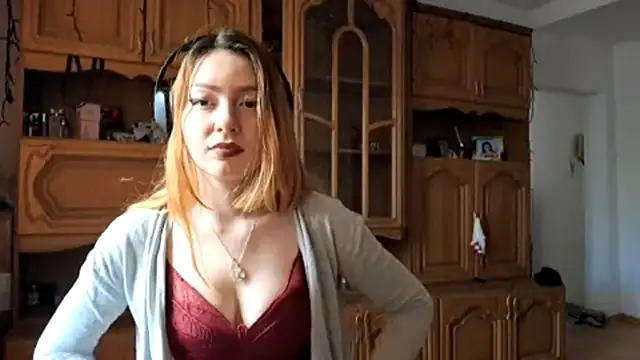 LubaGiovanni online show from April 2026 08:01:01 AM