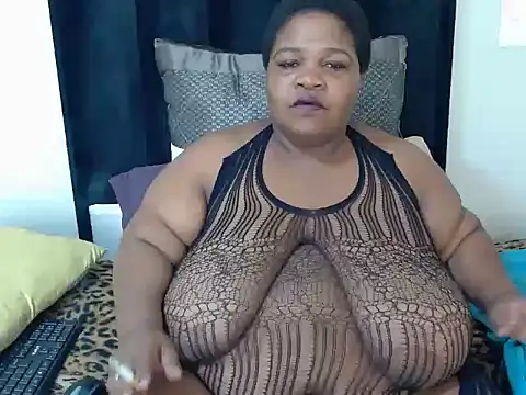 BBWMIDGET40 online show from May 2026 09:26:02 AM