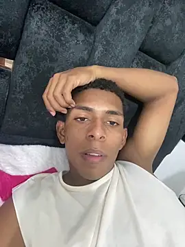 jaxjohnson online show from April 2026 10:12:02 PM