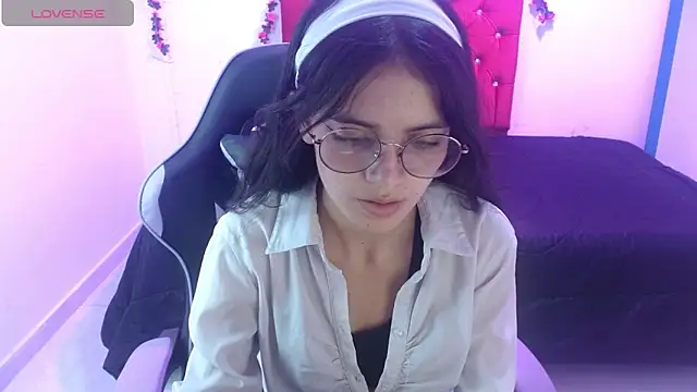 jaide16092020 online show from April 2026 08:33:02 PM