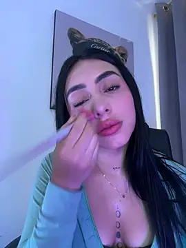 IsabellaNoir  online show from April 2026 06:38:01 PM