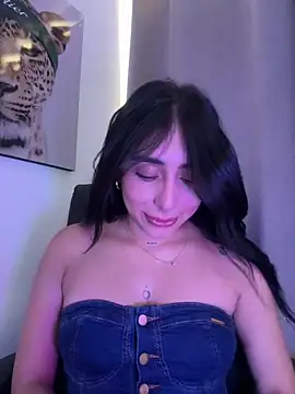 IsabellaNoir  online show from May 2026 08:03:02 PM