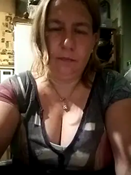 Snapshot of AnnaGlory38 chatting on June 2026 11:13:02 PM AnnaGlory38 online show from June 2026 11:13:02 PM