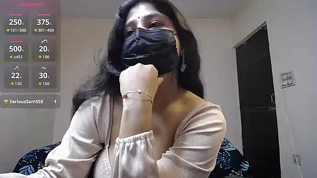 -Queenie online show from May 2026 07:20:01 PM