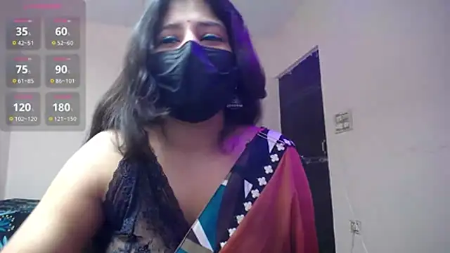 -Queenie online show from May 2026 07:00:02 PM
