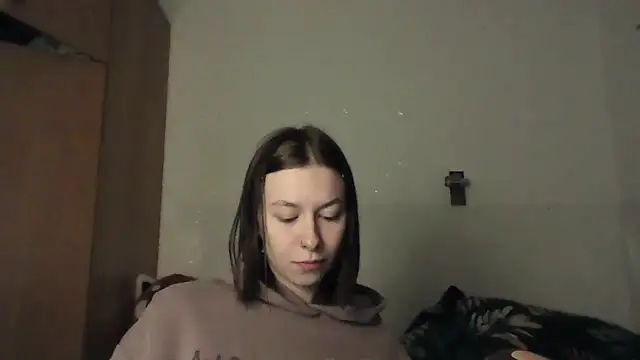 Snapshot of JuicyErika chatting on April 2026 08:39:01 PM JuicyErika online show from April 2026 08:39:01 PM