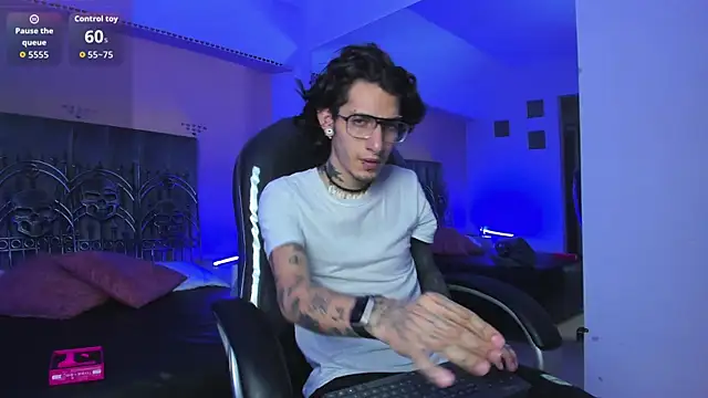 Vergil Noir  online show from June 2026 12:09:01 PM