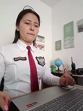 Queen linda1 online show from May 2026 12:10:02 PM