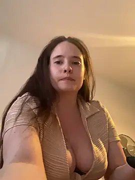 Poppylooloo online show from May 2026 02:00:02 PM