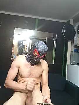 Snapshot of bwcloverboy2 chatting on June 2026 09:14:01 AM bwcloverboy2 online show from June 2026 09:14:01 AM
