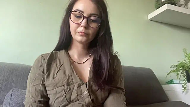 Snapshot of ChloeNatural chatting on May 2026 06:19:02 AM ChloeNatural online show from May 2026 06:19:02 AM
