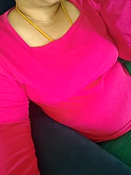 Snapshot of Call_Honey chatting on June 2026 04:40:01 AM Call Honey online show from June 2026 04:40:01 AM