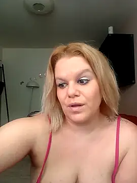 Maryquenn online show from June 2026 12:25:01 PM