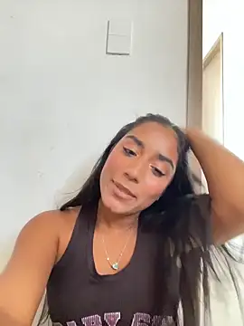 SaryJonex online show from May 2026 04:34:01 PM
