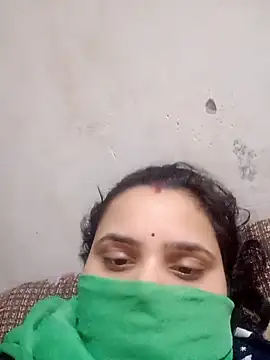 khushibaby85 online show from April 2026 06:50:01 PM