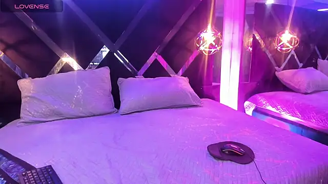 Lill-Kims online show from May 2026 12:54:02 PM