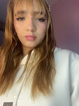 SamaanthaMiller online show from May 2026 07:45:02 PM