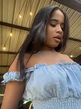Snapshot of EmmaExoticaXXX chatting on July 2026 09:46:02 PM EmmaExoticaXXX online show from July 2026 09:46:02 PM