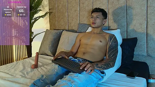 Alan Salazar online show from June 2026 12:06:01 AM