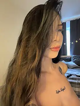 Snapshot of XEye_Candy chatting on May 2026 05:03:02 AM XEye Candy online show from May 2026 05:03:02 AM