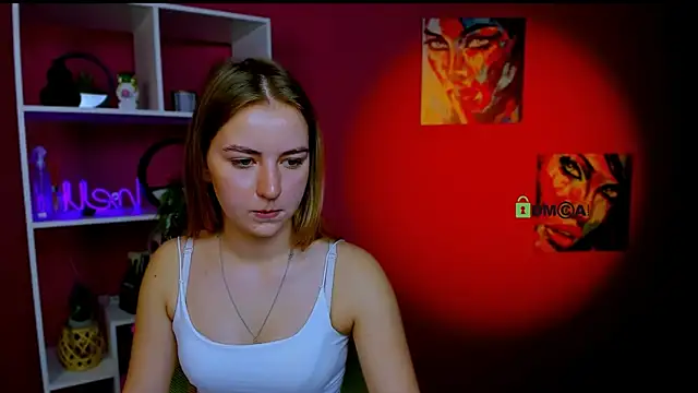 lina moone online show from May 2026 05:25:01 AM