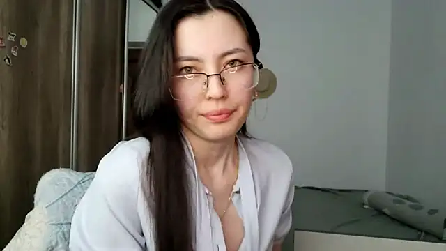 AshleyTropiano online show from May 2026 02:32:01 PM