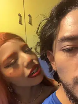 Snapshot of jeckyll_redheadgirl chatting on June 2026 04:00:01 AM jeckyll redheadgirl online show from June 2026 04:00:01 AM
