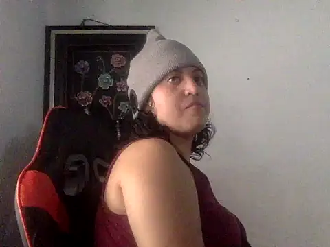 Osita Carinosa online show from April 2026 07:53:01 PM