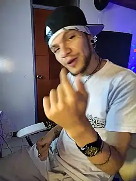 FonixXBelialX online show from June 2026 12:11:01 AM