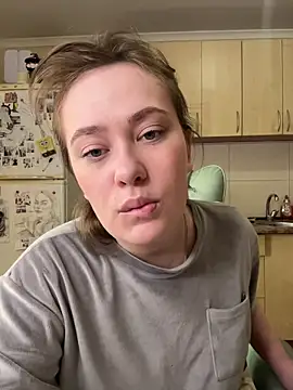 Snapshot of BettyRussian chatting on April 2026 04:21:02 AM BettyRussian online show from April 2026 04:21:02 AM