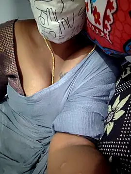 Tamil Hot HoneyBee online show from May 2026 05:30:01 PM