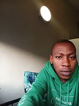 Mphoza0211 online show from June 2026 05:05:02 AM