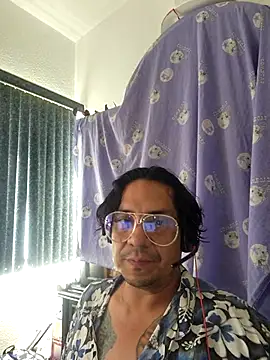 JefeGorila online show from May 2026 10:28:01 PM