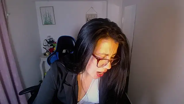 Snapshot of Valeri_bj chatting on June 2026 08:41:01 PM Valeri bj online show from June 2026 08:41:01 PM