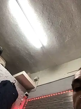 justef09 online show from May 2026 01:57:02 AM